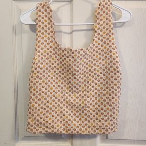 Scalloped pattern tank top